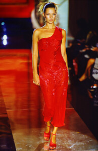 atelier-versace-fw-96-3.thumb.jpg.dc86514fd888359eb26fdafa81999d9c.jpg