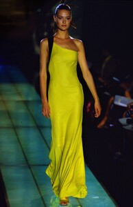 atelier-versace-fw-96-5.thumb.jpg.e5f625aeba458f5796c01d3f81e76738.jpg