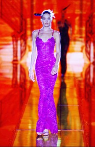 atelier-versace-ss-96-4.thumb.jpg.6909547e07dbe53842a533f098f0c248.jpg