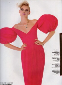 bb_AshleyRichardson_1983_09_UNGARO_HC_HB_IT_030.thumb.jpg.c74ef16f575e20ff0f1193038484a364.jpg
