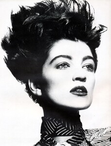 bb_ClaireAtkinson_1984_02_UNGARO_SS84_HB_FR_010.thumb.jpg.258b01f2bd86721fb376de629a229c49.jpg