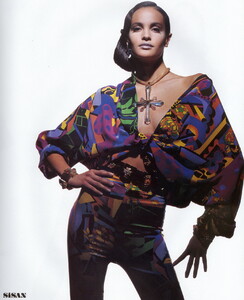 bb_ClaudiaMason_1991_03_VERSACE_HC_Tyen_150_SISAN.thumb.jpg.a98413a35062c4c5480a2f780dd2f54a.jpg