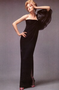 bb_DianneDewitt_1984_03_VALENTINO_HC_HB_IT_JamesMoore_100_SISAN.thumb.jpg.724c454abf8188090562f88da6dcf8bc.jpg