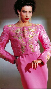 bb_ID1_1985_09_COLORI_DI_SEDUZIONE_VALENTINO_HC_FW85_Glaviano_020.thumb.jpg.8892a9858df7bbd5b67a74a518a66030.jpg