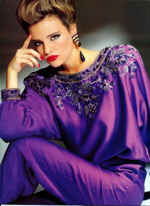 bb_ID1_1985_09_COLORI_DI_SEDUZIONE_VALENTINO_HC_FW85_Glaviano_030.thumb.jpg.73cb0a217ec537ec22aa7f423cd1afaa.jpg