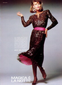 bb_ID1_1985_09_MAGICA_VALENTINO_HC_FW85_JamesMoore_010.thumb.jpg.5a290a7932d2b57191aa42a1de4d183c.jpg