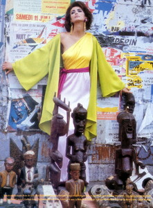 bb_ID4_1992_10_YSL_HC_FW92_020.thumb.jpg.79f9b3da7611bac4b74136197074d26f.jpg