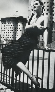 bb_ID_1978_08_LE_SOIR_EN_PLEIN_MIDI_FW78_VO_FR_HelmutNewton_021.thumb.jpg.c6cdd3ff0db0f780d85debf605a30cb9.jpg