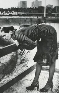 bb_ID_1978_08_LE_SOIR_EN_PLEIN_MIDI_FW78_VO_FR_HelmutNewton_033.thumb.jpg.ce3cf25e9d3e739e5e1424091ed52a0d.jpg