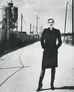 bb_ID_1978_08_LE_SOIR_EN_PLEIN_MIDI_FW78_VO_FR_HelmutNewton_042.thumb.jpg.5c1f1d76b5674c5f6df70d3d8e68588e.jpg
