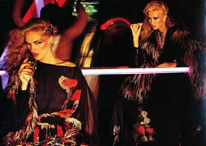 bb_ID_1978_09_LANCETTI_ALTA_MODA_FW78_VOGUE_IT_GianpaoloBarbieri_020.thumb.jpg.cf8525cd30c37277a3cf3f35c42af2b2.jpg