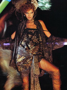 bb_ID_1978_09_LANCETTI_ALTA_MODA_FW78_VOGUE_IT_GianpaoloBarbieri_112.thumb.jpg.25d22b3f09436230877ee1e90b3b1698.jpg