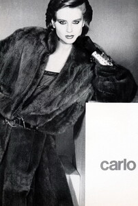 bb_ID_1982_09_CARLO_TIVIOLI_HC_FW82_MINK_VOGUE_IT_040.thumb.jpg.2f5702948f48a0b0bbf46ef3ed14da2a.jpg