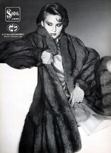 bb_ID_1982_09_CARLO_TIVIOLI_HC_FW82_SABLE_VOGUE_IT_030.thumb.jpg.ecef4ef598e0f96a78d6d7112c830fb1.jpg