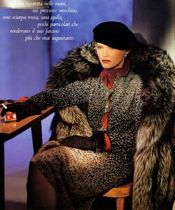 bb_ID_1982_09_LIOLA_HC_FW82_VOGUE_IT_GianpaoloBarbieri_030.thumb.jpg.9db8fce07980b77e25b0738483d742ab.jpg