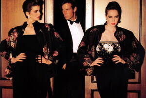 bb_ID_1982_09_VALENTINO_HC_FW82_VOGUE_IT_BarryMcKinley_020.thumb.jpg.65eaeff09cd1c2cf428efc387726b54f.jpg