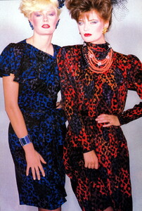 bb_ID_1982_09_YSL_HC_FW82_ABRAHAM_VOGUE_IT_FrancoisLamy_010.thumb.jpg.6f0c1663c4f9a0eef16658a1edaa6e41.jpg