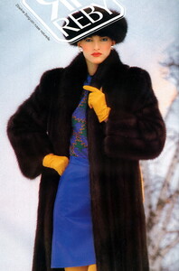 bb_ID_1982_10_FURS_Vogue_FR_120.thumb.jpg.0b17fd2a1476b1fe6b75329cc5d4470b.jpg