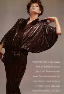 bb_ID_1984_09_VERSACE_HC_ED_FW84_HB_IT_JimReiher_020.thumb.jpg.f790fbe4c29951049489e81ab11ee2a6.jpg
