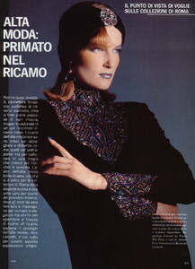 bb_ID_1984_09_Valentino_Ed_Vogue_IT_Hiro_010.thumb.jpg.ac17de85aaaeda20aeca2fc0e9e5d7cb.jpg