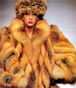bb_ID_1985_02_FURS_FW84_HB_FR_031.thumb.jpg.f7668042ee8d55cde968d227a10acea9.jpg