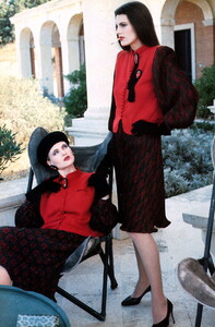 bb_ID_1985_09_BALESTRA_HC_FW85_VOGUE_IT_010.thumb.jpg.a2217b79f17c572e98bd0ab85635536d.jpg