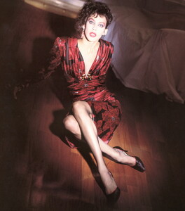 bb_ID_1985_09_BEATRICE_DI_BORBONE_HC_FW85_HB_IT_GainmarcoChieregato_010.thumb.jpg.64e27cde61cb1aa08fd6411e247ba60b.jpg