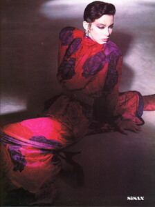 bb_ID_1985_09_BEATRICE_DI_BORBONE_HC_FW85_HB_IT_GainmarcoChieregato_050.thumb.jpg.72b17249a077caa71abffa86aa54a182.jpg