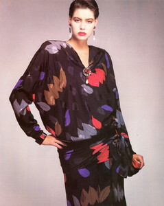 bb_ID_1985_09_KRIZIA_HC_FW85_HB_IT_NestiMendoza_020.thumb.jpg.47f814f31be7345371c20e4c370c8002.jpg