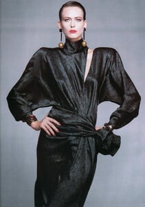 bb_ID_1985_09_KRIZIA_HC_FW85_HB_IT_NestiMendoza_070.thumb.jpg.fe87cba0dc35e053c2ca7f0b5455970f.jpg