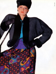 bb_ID_1985_09_LANCETTI_HC_FW85_VOGUE_IT_BertStern_090.thumb.jpg.9c86317351a02b7683300342a4cff716.jpg