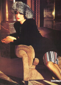 bb_ID_1985_09_VALENTINO_HC_FW85_HB_IT_TerenceDonovan_030.thumb.jpg.6a6c84af4af0a0c816073c18da91601e.jpg