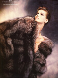 bb_ID_1985_09_VENERE_IN_PELLICCIA_HC_FW85_HB_IT_Nadir_030.thumb.jpg.0c932d9e5c4edea3d9ab1db12b3436de.jpg