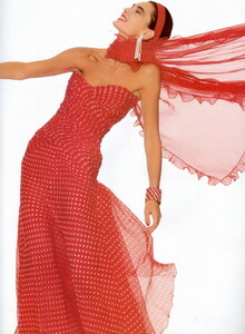 bb_ID_1986_03_VALENTINO_HC_SS86_HB_ITALIA_020.thumb.jpg.904e2366ef19a331be38352a28bff04e.jpg