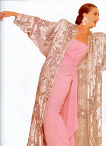 bb_ID_1986_03_VALENTINO_HC_SS86_HB_ITALIA_030.thumb.jpg.64dbf5b4a8d9c0c1ba9c192c0c5b6252.jpg
