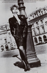 bb_ID_1986_10_HAUTE_COUTURE_Madame_MichaelDoster_060.thumb.jpg.a23f42113a3b58cf916a6a8627dc661c.jpg