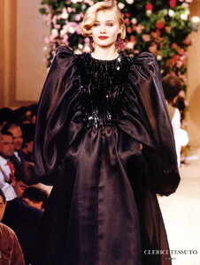 bb_ID_1991_10_YSL_HC_FW91_010.thumb.jpg.d7b8473313ad57782eba4a3afbc1580f.jpg