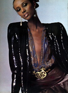 bb_Iman_1980_09_VALENTINO_HC_FW80_VOGUE_IT_StanMalinowski_020.thumb.jpg.7467ff7d0eab1d868552ee77a8f4754e.jpg