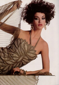 bb_JaniceDickinson_1984_03_FIOR_DI_SETA_LANCETTI_HC_HB_IT_LesGoldberg_012_ETRO.thumb.jpg.3a030c88a354f7e5445afbf5a645b2dd.jpg