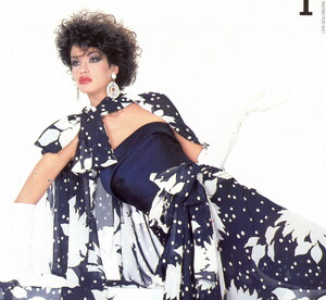 bb_JaniceDickinson_1984_03_LE_SUPERBES_FOLIES_ODICINI_HC_HB_IT_LesGoldberg_012_SISAN.thumb.jpg.029090d66527b21ab72d6d71a500e678.jpg