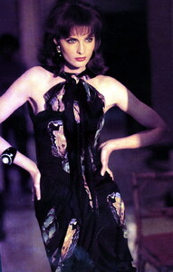 bb_JoanSeverance_1983_03_VOGUE_IT_Valentino_HC_SS83_RenaroGrignaschi_020.thumb.jpg.39b3f5ddba6f1817febce094a9ba2179.jpg