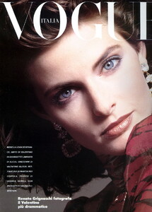 bb_JoanSeverance_1983_09_VALENTINO_HC_ED_FW83_VOGUE_IT_RenatoGrignaschi_011.thumb.jpg.a70132fdf3d19e803c17505705640639.jpg