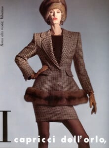 bb_MegGrosswendt_1987_09_VALENTINO_HC_ED_FW87_VOGUE_IT_Hiro_010.thumb.jpg.38f1b18b1142dc23f9ee8f2e92830b8e.jpg