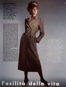 bb_MegGrosswendt_1987_09_VALENTINO_HC_ED_FW87_VOGUE_IT_Hiro_015.thumb.jpg.a1aa334146d8e32c7948dc08f507326c.jpg