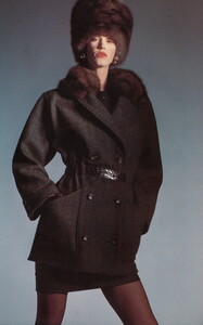 bb_MegGrosswendt_1987_09_VALENTINO_HC_ED_FW87_VOGUE_IT_Hiro_035.thumb.jpg.a1dc65fbe3eeddba982bb52e97a24e6a.jpg