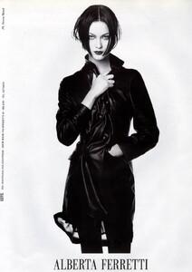 bb_ShalomHarlow_1994_09_AlbertaFerrettiAd_FW94_StevenMeisel_010.thumb.jpg.d01abe09e6e0f79b59e7904a651f54e0.jpg