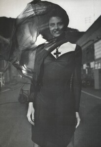 bb_SigourneyWeaver_1983_03_NERO_FATALE_VO_IT_HelmutNewton_010.thumb.jpg.634b8f40b209fa5ea77248e70172dba9.jpg