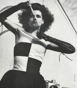 bb_SigourneyWeaver_1983_03_NERO_FATALE_VO_IT_HelmutNewton_040.thumb.jpg.72dce89fba4f159f1f939b29d1bab796.jpg