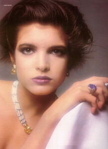 bb_StephanieSeymour_1984_09_BEAUTY_HC_ED_FW84_HB_IT_JamesMoore_010.thumb.jpg.71a36e84d401f9d802283132b136e909.jpg