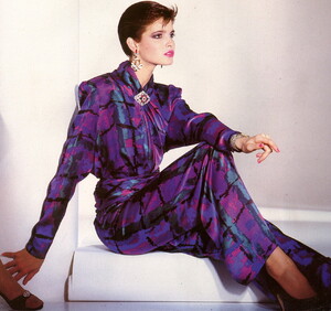 bb_StephanieSeymour_1984_09_LANCETTI_HC_FW84_HB_IT_GianmarcoChieregato_040.thumb.jpg.ef62e698a9805b28d4b2a8ebb3202134.jpg